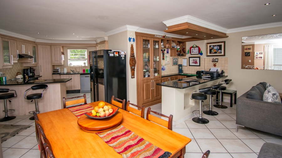 3 Bedroom Property for Sale in Jeffreys Bay Central Eastern Cape